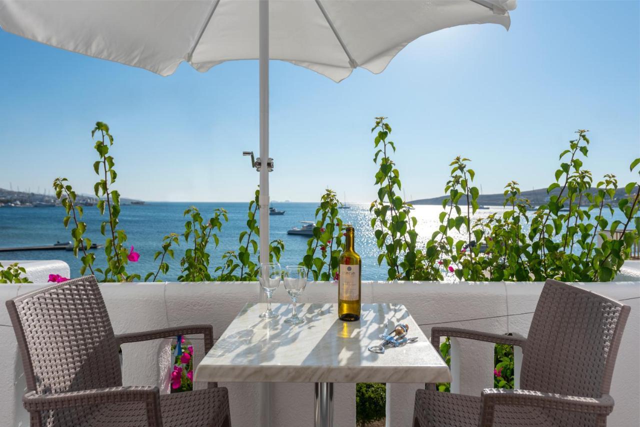 Irene Studios - Beachfront Парос Екстериор снимка