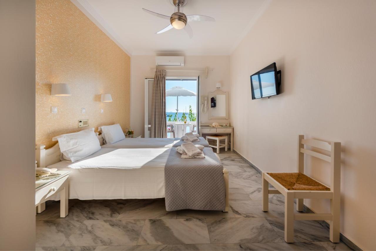 Irene Studios - Beachfront Парос Екстериор снимка